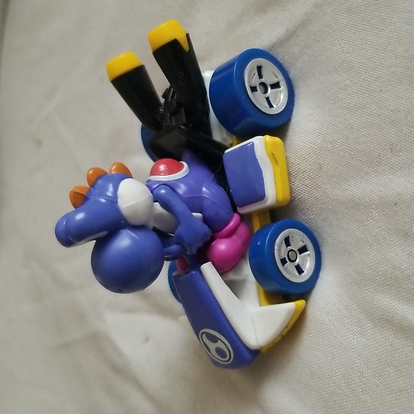 Hot Wheels Car Lot 6 , Disney, Mattel & Nintendo - Picture 5 of 6